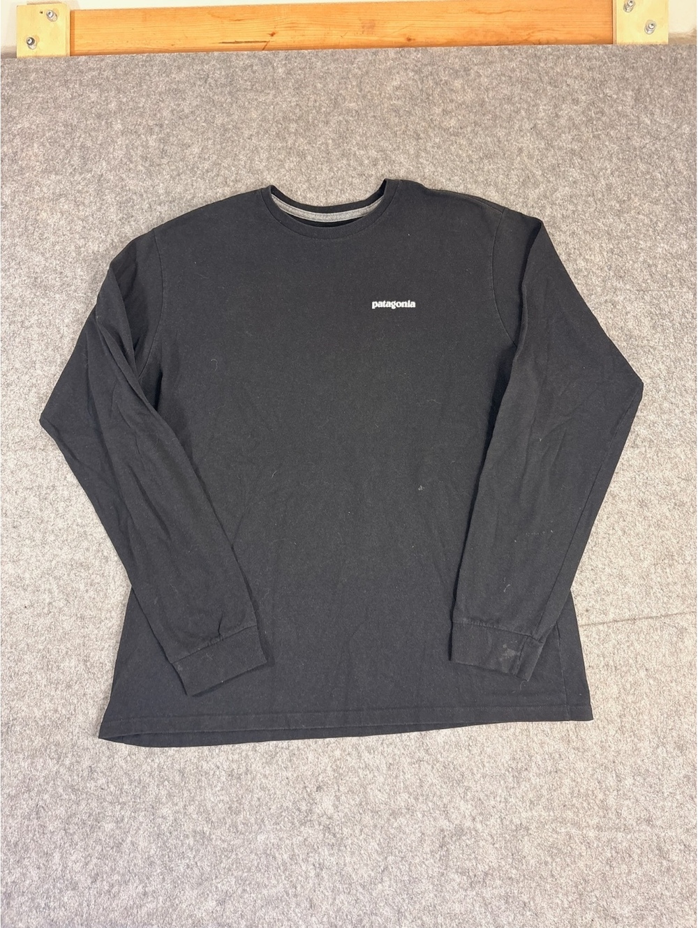 Patagonia black long sleeve graphic t-shirt size large